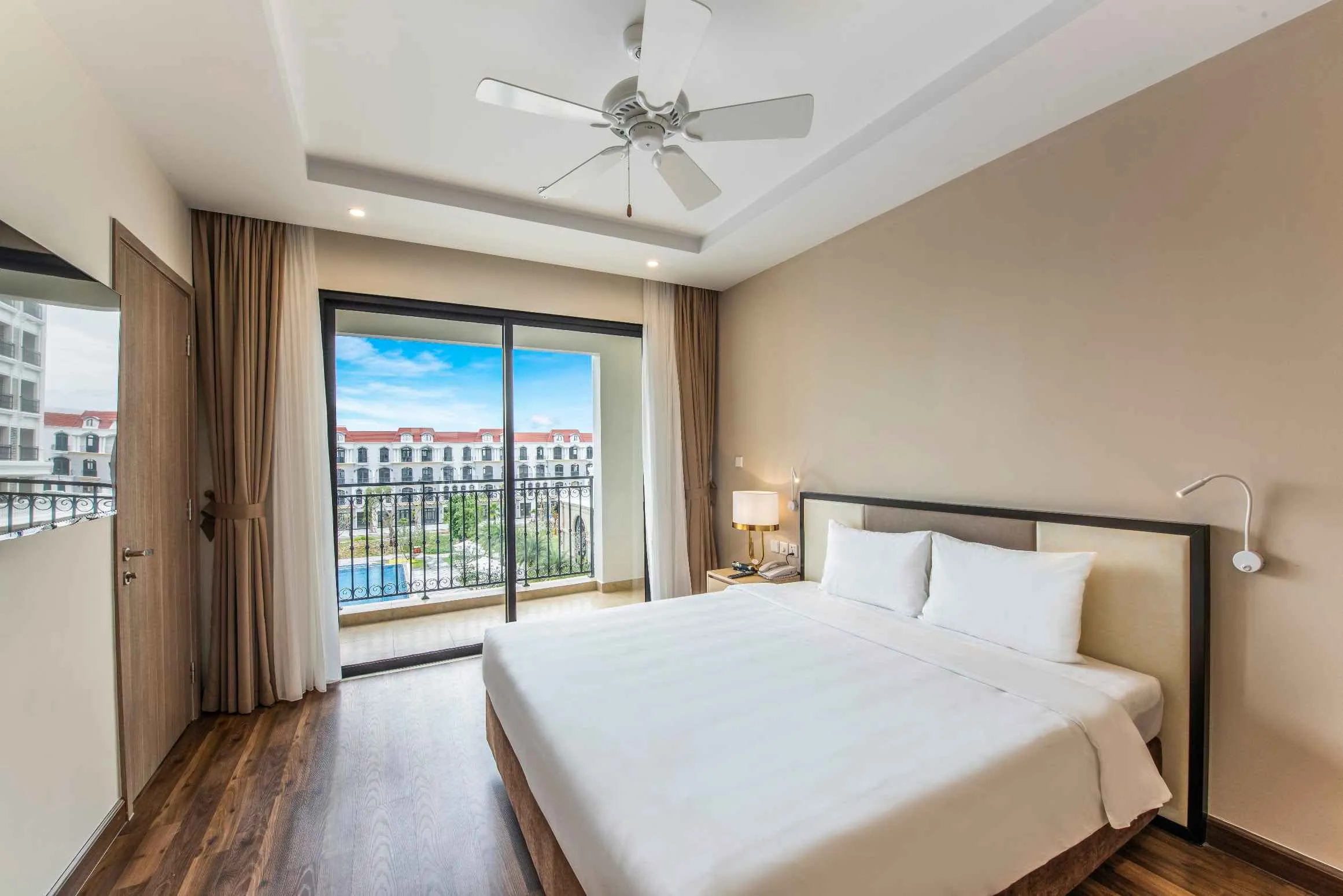 Vinholidays Fiesta Phú Quốc